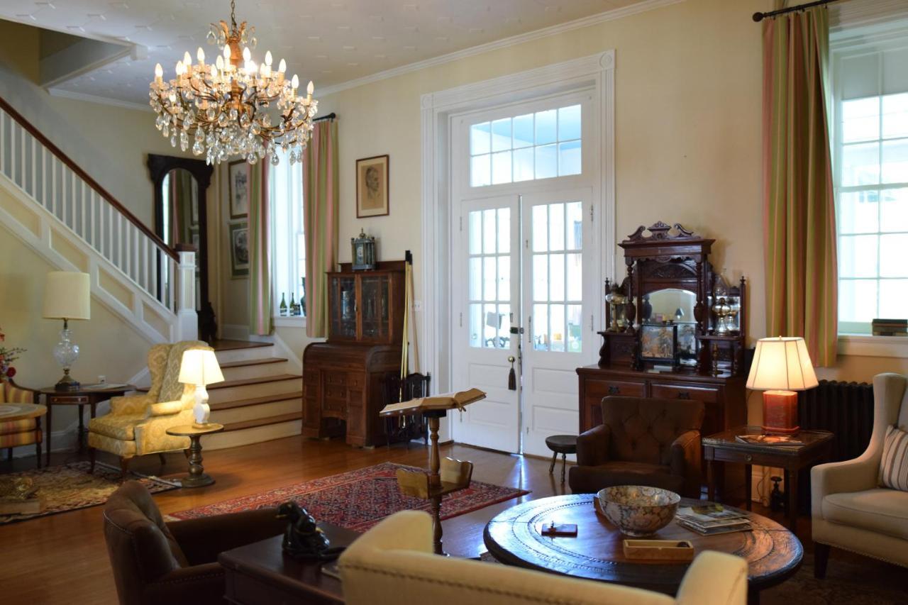 The Inn At Warm Springs Extérieur photo