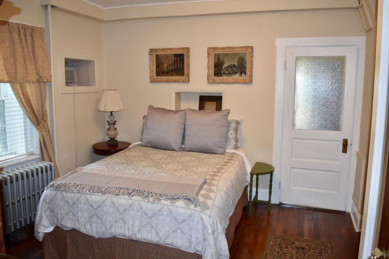 The Inn At Warm Springs Extérieur photo